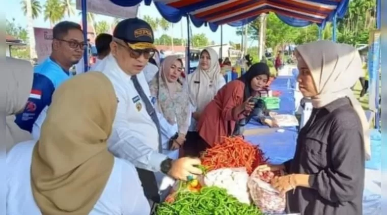 Pemko Padang Bantu Warga Melalui GPM, Harga Cabai Merah Turun Drastis!