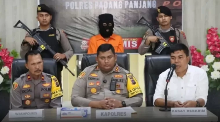 Polres Padang Panjang Tangkap Pelaku Pencurian di Toko Perhiasan, Begini Modusnya