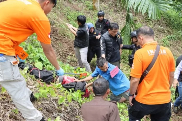 Polres Padang Pariaman Reka Ulang Pembunuhan Gadis Penjual Goreng