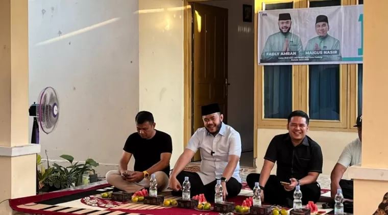 Silaturahmi dengan Warga Limau Manih, Fadly Amran Kenalkan Program &quot;Padang Rancak&quot;