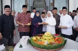 Anies Baswedan Hadiri Syukuran 2 Tahun Masjid At Tabayyun