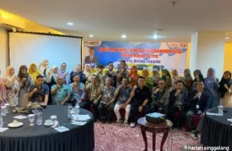 Kegiatan Review Program Prioritas Kemendikbudristek/Review Dokumen PPID yang diadakan BBPMP Sumbar, Kamis dan Jumat (10-11/10) di Padang. (ist)