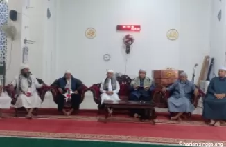 Dr. Irwandi Nashir (tiga dari kanan) bersama ulama dan da'i Kota Payakumbuh, Ahad (27/10/2024). (ist)