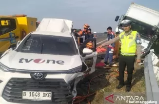 Mobil TVOne kecelakaan. (antara)