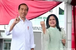 Presiden Jokowi bersama istri. (Foto: Kompascom)