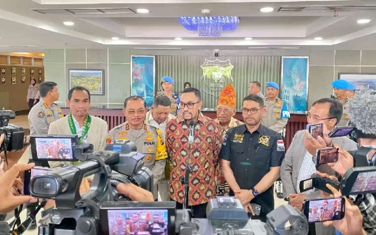 Tabir Polisi Tembak Polisi Masih Temaram: Anggota Komisi III DPR Minta Tutup Semua Tambang Liar di Sumbar