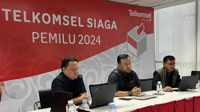 Selama Pilkada Serentak 2024, Telkomsel mempersiapkan infrastruktur di 657 titik keramaian yang tersebar di seluruh Indonesia, serta mengoperasikan 15 posko monitoring online untuk memastikan kelancaran selama momen Pilkada 2024.