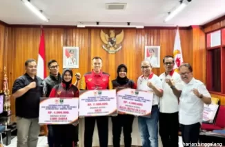 KONI Sumbar Realisasikan Bonus Spontan Atlet Peraih Medali PON XXI Aceh-Medan 2024