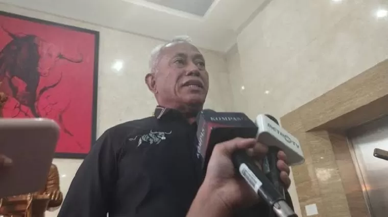 Komarudin Watubun selaku Ketua Bidang Kehormatan DPP PDIP. (Foto: detik.com)