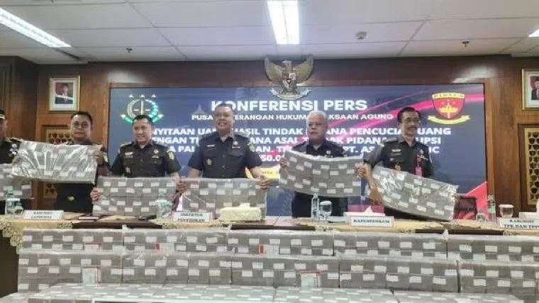 Kejaksaan Agung (Kejagung) kembali menyita uang dalam perkara dugaan tindak pidana pencucian uang dan tindak pidana korupsi PT Duta Palma Group. (Foto: detikcom)