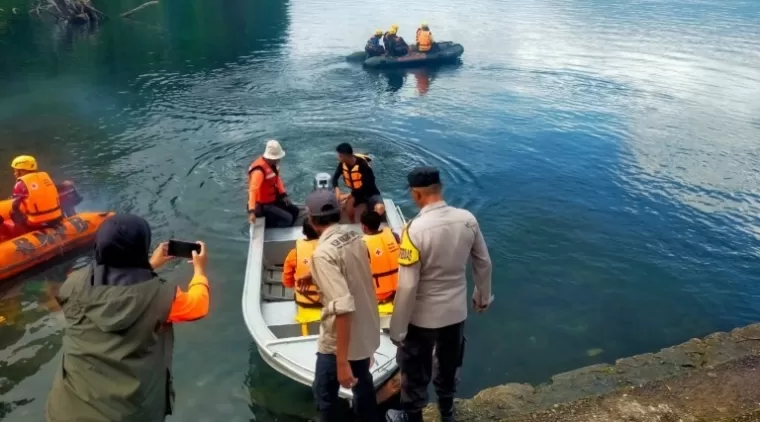 Pencarian Nelayan Hilang di Danau Maninjau Masuki Hari Kelima, Tim Gabungan Kerahkan Segala Upaya