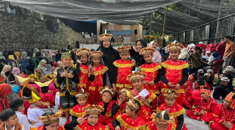 Sumarak Anak Sekolah Alam Golden School the Wonderful of Asia