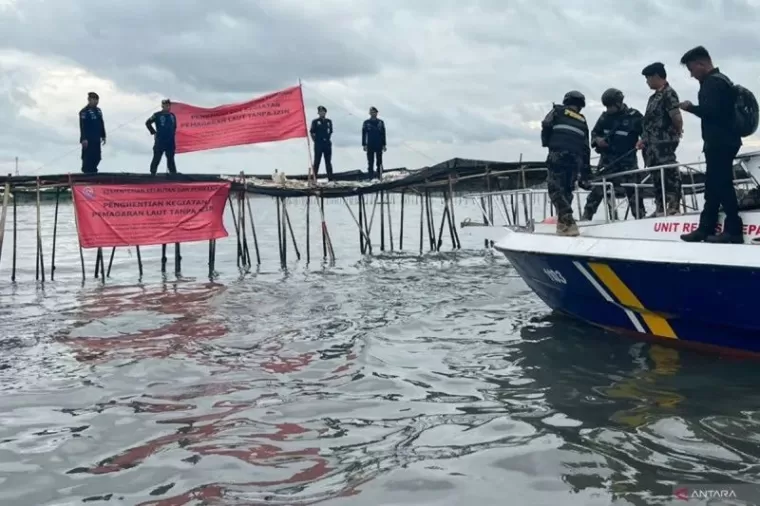 KKP Periksa Kepala Desa Kohod dan Nelayan Soal Pagar Laut