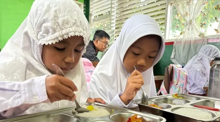 MBG Resmi Dimulai di Payakumbuh, 3.084 Anak Dapat Makan Tiap Hari