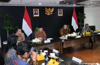 Menteri Agraria dan Tata Ruang/Kepala Badan Pertanahan Nasional (ATR/BPN), Nusron Wahid dalam paparannya pada Rapat Koordinasi di Kementerian Koordinator Bidang Infrastruktur dan Pembangunan Kewilayahan yang dilaksanakan pada Rabu (8/1/2025).