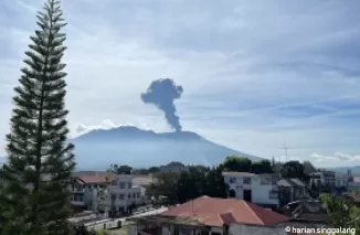 Gunung Marapi Erupsi, Kolom Abu Setinggi 1.000 Meter