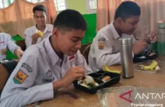 Langkah Awal Pariaman, Ribuan Siswa Nikmati Program Makan Bergizi Gratis