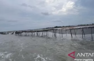 Nelayan Sulit Cari Ikan Akibat Pagar Laut 30 Km di Tangerang