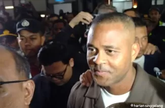 Pelatih Timnas Patrick Kluivert Tiba di Indonesia