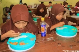 Tertunda karena Omprengan, Kini Makan Bergizi Gratis Pariaman Kembali Dilanjutkan