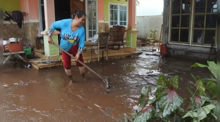 BNPB Ingatkan Potensi Hujan Lebat Tiga Hari ke Depan, Waspada Banjir dan Longsor