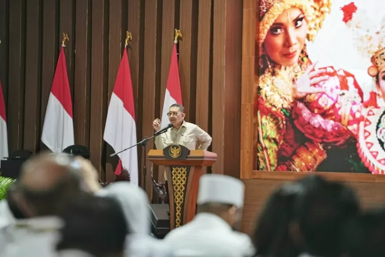 Menteri Kebudayaan Fadli Zon: Daerah sebagai Ujung Tombak Pemajuan Kebudayaan, Harus Ada Sinergi Pusat-Daerah 