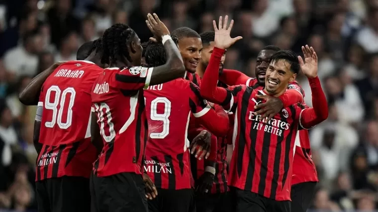 Play Off Liga Champions: AC Milan Tersingkir, Bayern Lolos