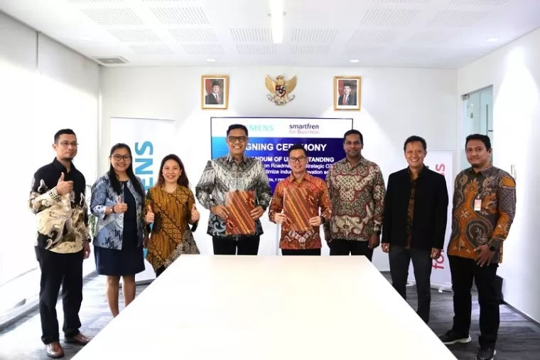 Smartfren for Business dan Siemens Jalin Kemitraan Strategis untuk Kembangkan Solusi Smart Manufacturing