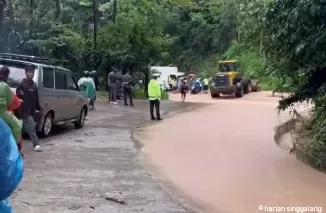 Longsor di Limapuluh Kota, Jalan Sumbar-Riau Terganggu