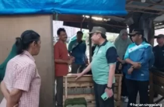 Pemko Padang Benahi Pujasera Taplau, Tingkatkan Kenyamanan Wisatawan