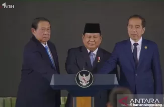 Prabowo, Jokowi dan SBY Tekan Tombol bersama Luncurkan Danantara