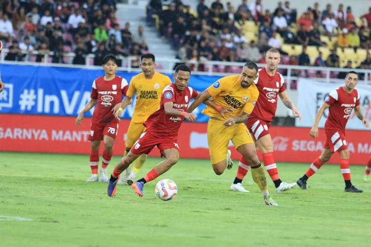 Kalah dari Persib Bandung, Semen Padang Lupa Cara Bisa Menang