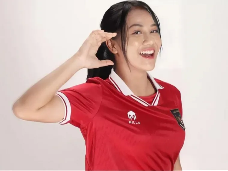 Klub-klub Sepakbola Asia dan Eropa Minati Shafira Ika