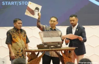 Hari Musik Nasional, Kementerian Kebudayaan Meluncurkan Vinyl Indonesia Raya dari 8 (delapan) versi